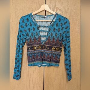 Earthbound Trading Co Long Sleeve Crop Top